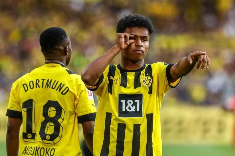 韦德体育BEVICTOR-法兰克福客场战胜多特蒙德，取得惊喜胜利