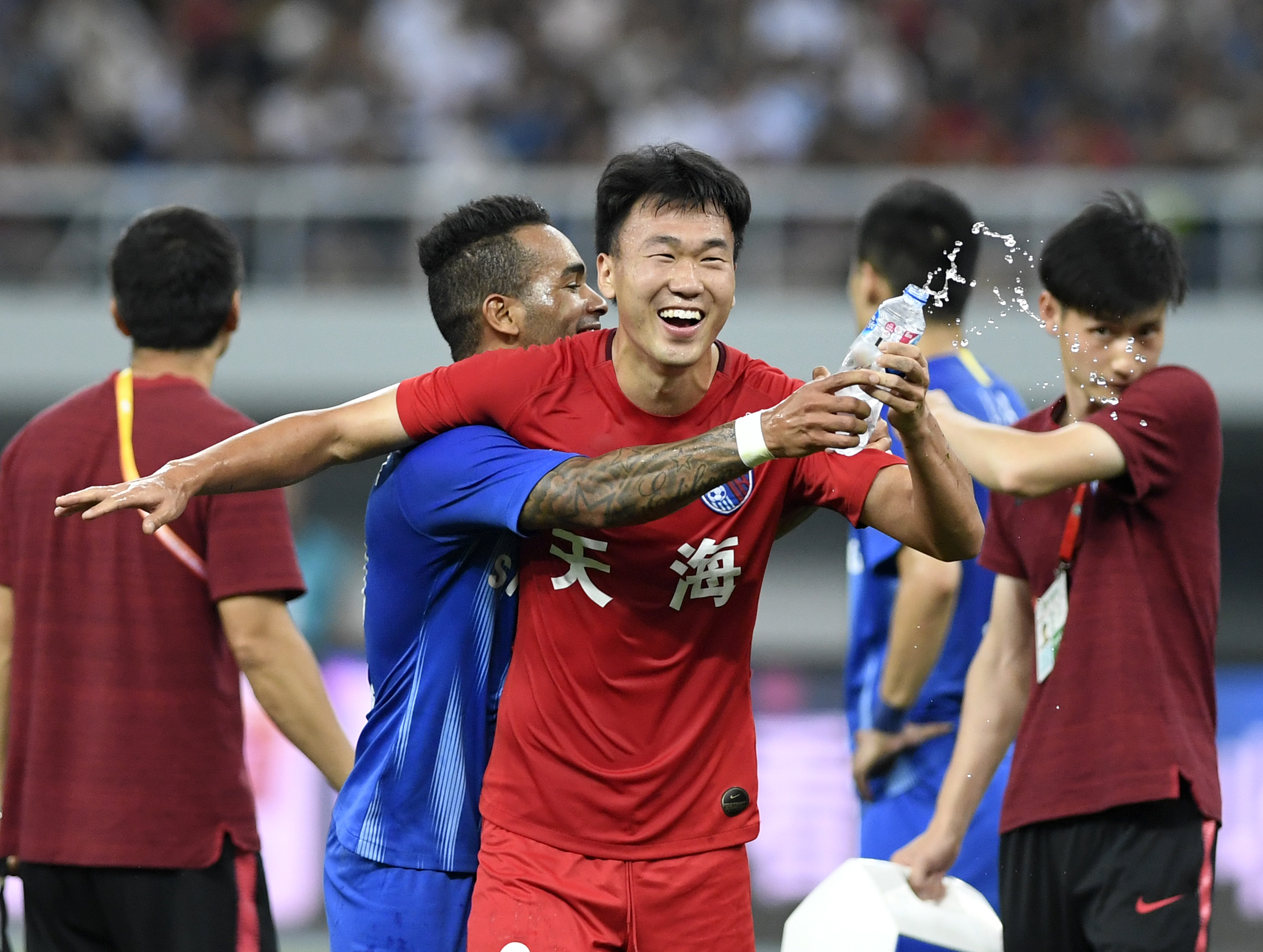 韦德体育网站-因战而起！国安对阵苏宁，中超两强交锋火药味十足