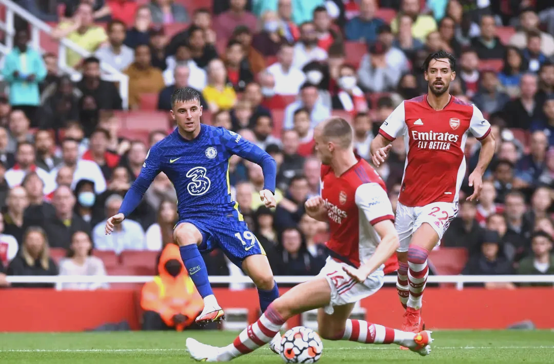 韦德足球官网-关于阿森纳豪取胜利，英超豪门稳健前行的信息