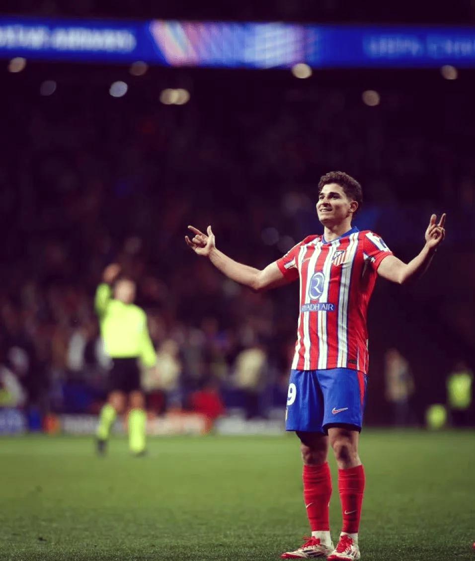 韦德足球官网-包含勒沃库森球员状态神勇，状元秀表现出色的词条