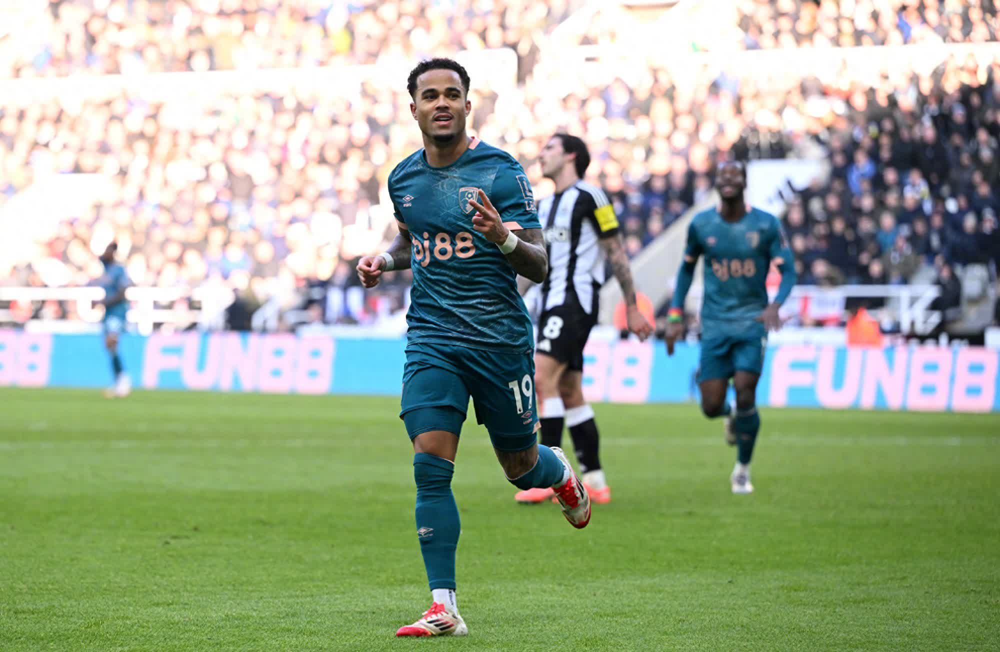 韦德体育官网-利兹联客场逆袭伯恩茅斯，豪取胜利