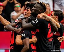 韦德体育平台-包含德甲豪强连胜风头正劲，榜首稳如泰山势不可挡的词条