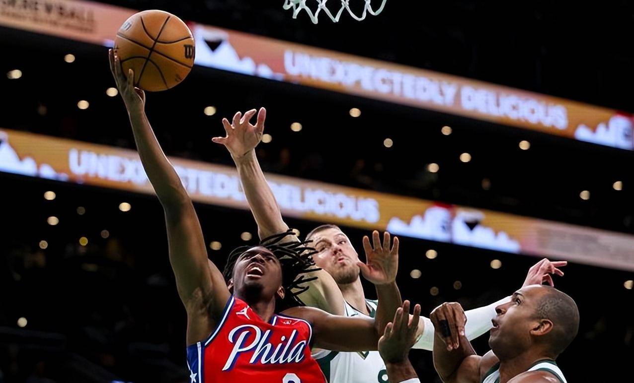 韦德网站官方入口-凯尔特人击败黄蜂：球队火力全开